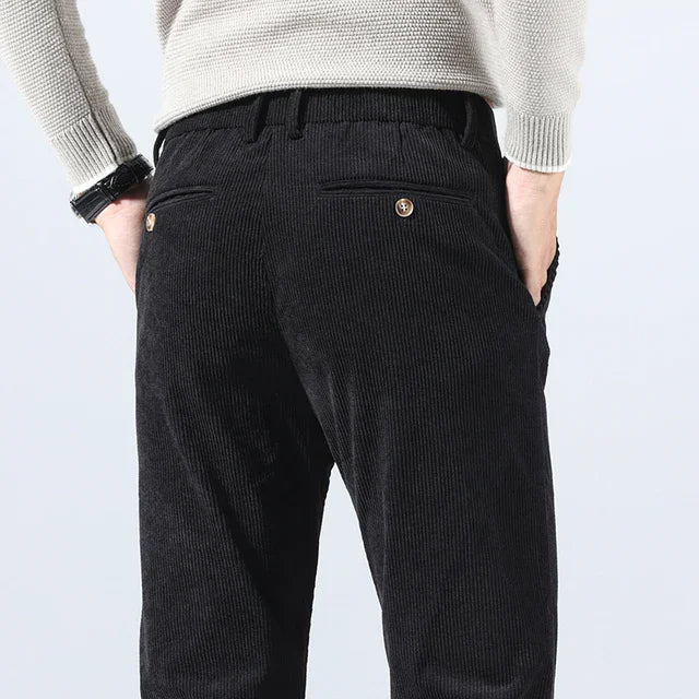 Heren Broek met Smal Toelopende Pijpen en Steekzakken